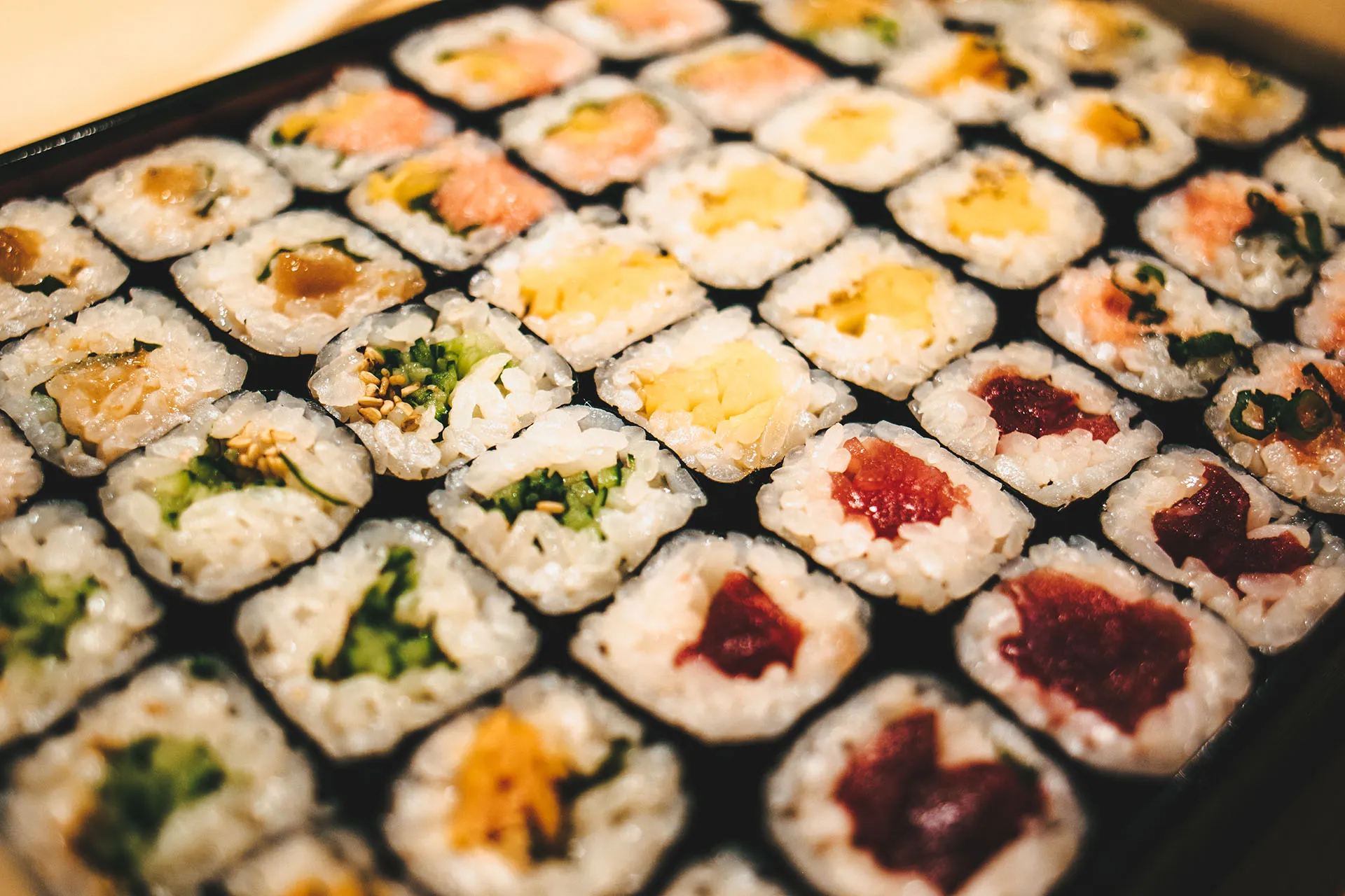 Training on Makimono (sushi roll)